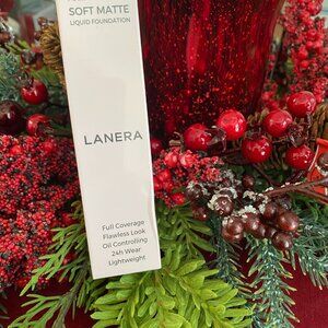 LANERA FULL COVERAGE SOFT MATTE LIQUID FOUNDATION "BUFF BEIGE" STILL SEALED NEW
